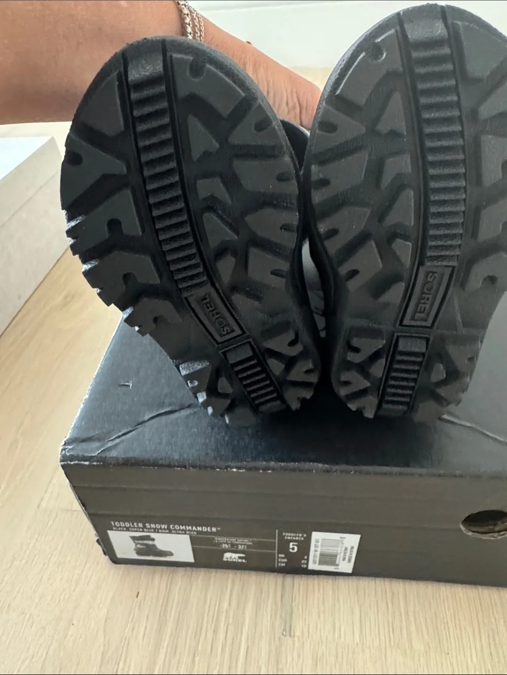 BRAND NEW/NEVER WORN Sorel toddle boots